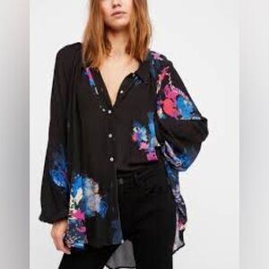 Free People Meadow Lark black floral long-sleeve button-down tunic medium flowy